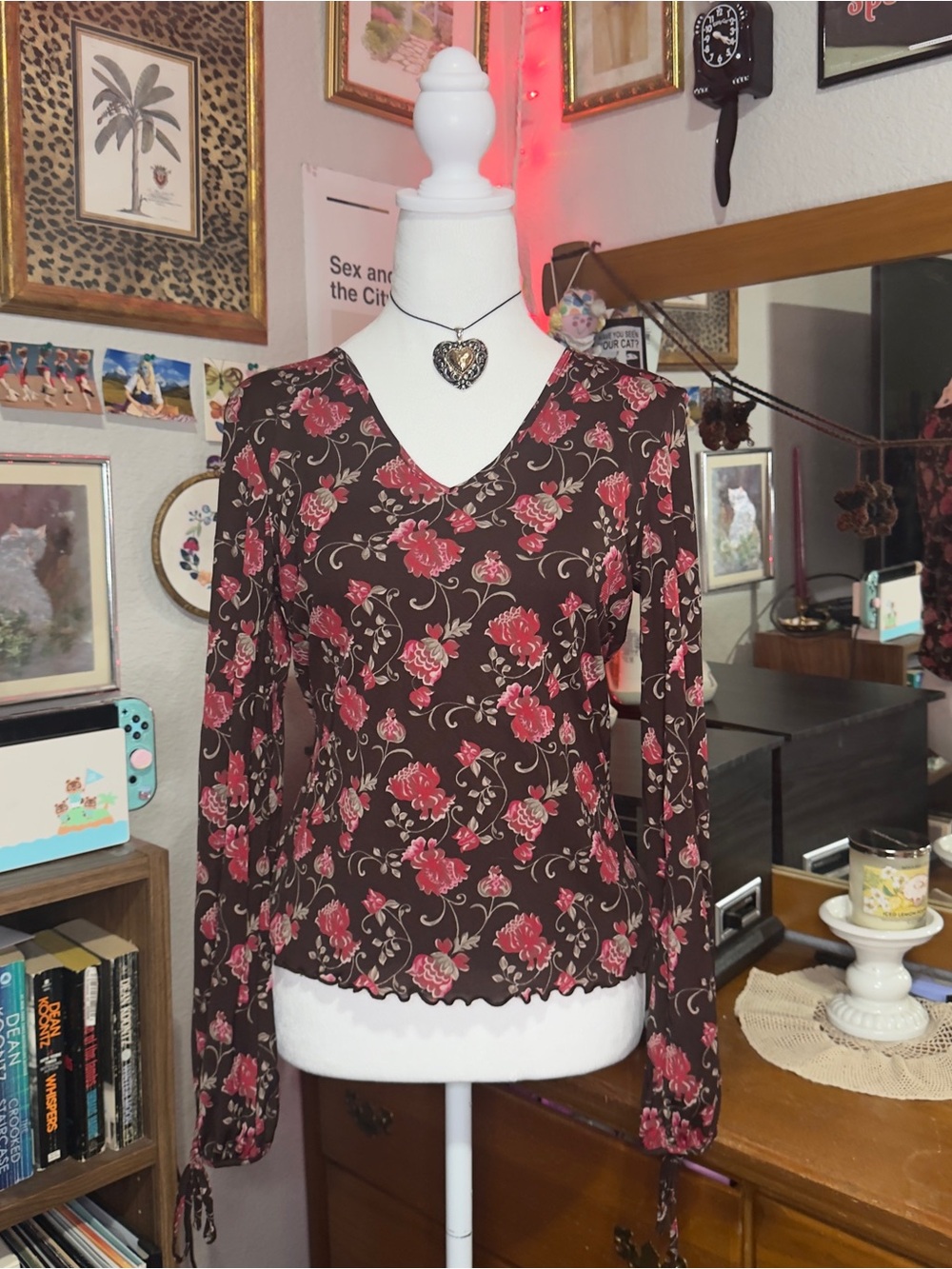 Y2K Brown Floral V-Neck Long Sleeve Top with Pink Roses - Picture 10 of 10